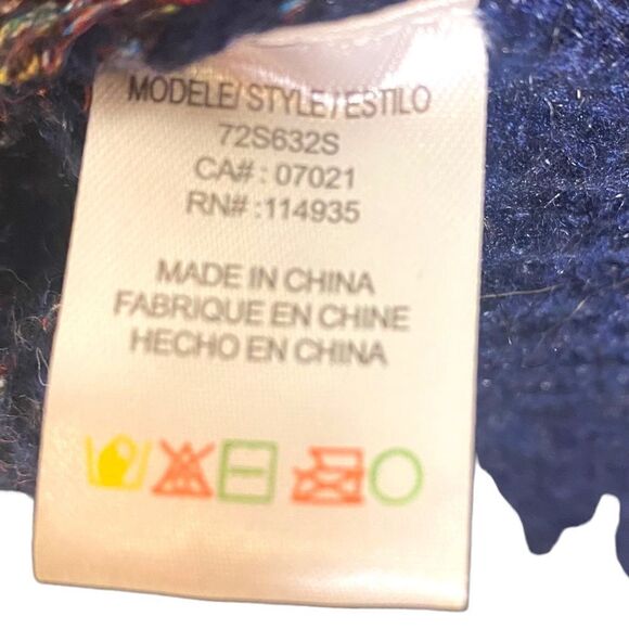 Rd Style Women’s Crew Neck Cropped Sweater - Picture 9 of 11